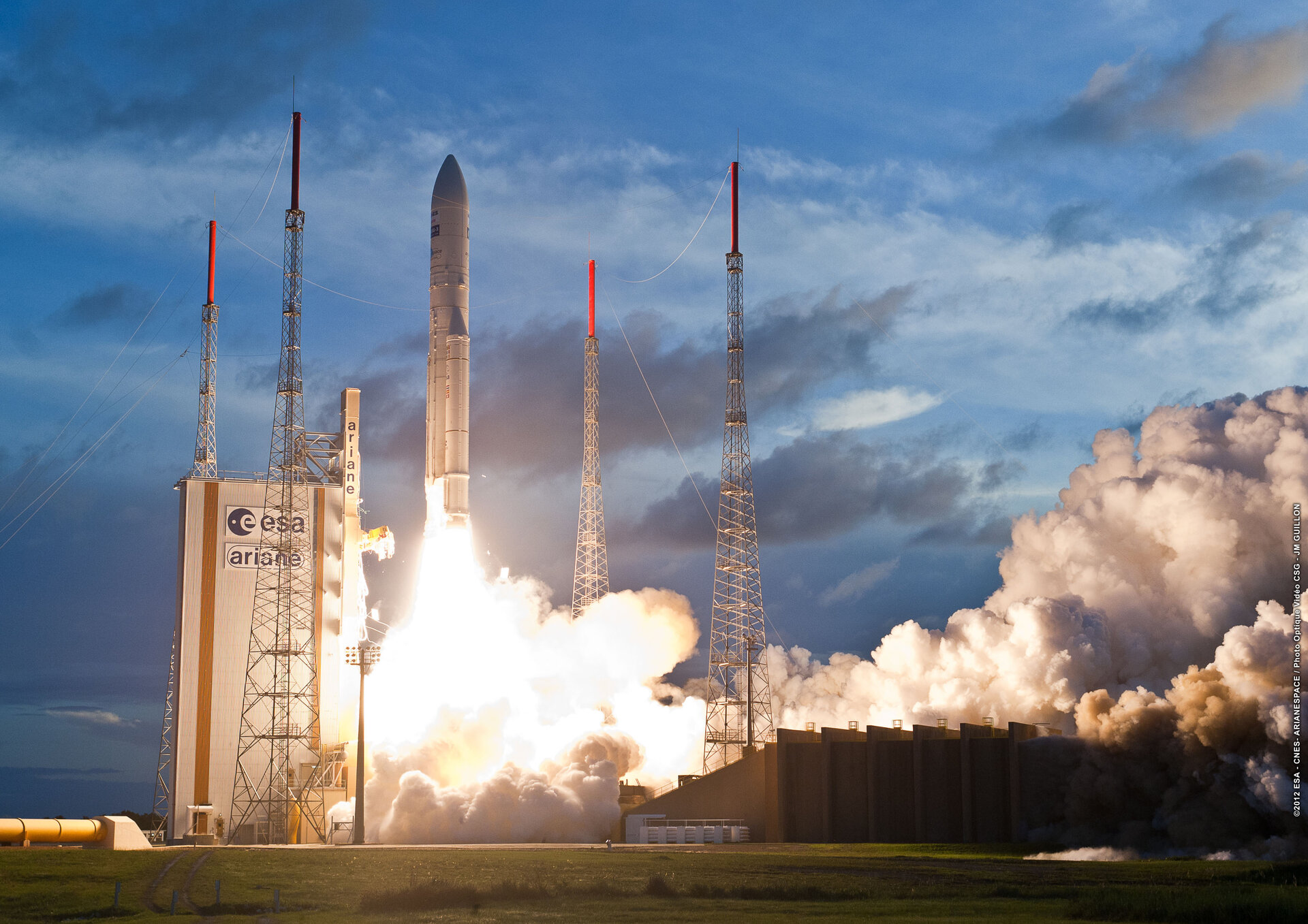 MSG-3 launch on Ariane 5 VA207