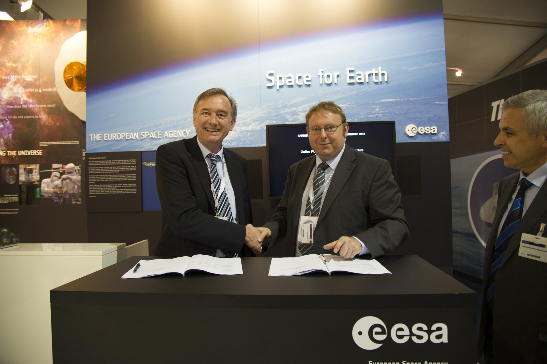 Contract Signature for Galileo Full Operational Capability Work Order 2, Farnborough airshow, 11 July 2012