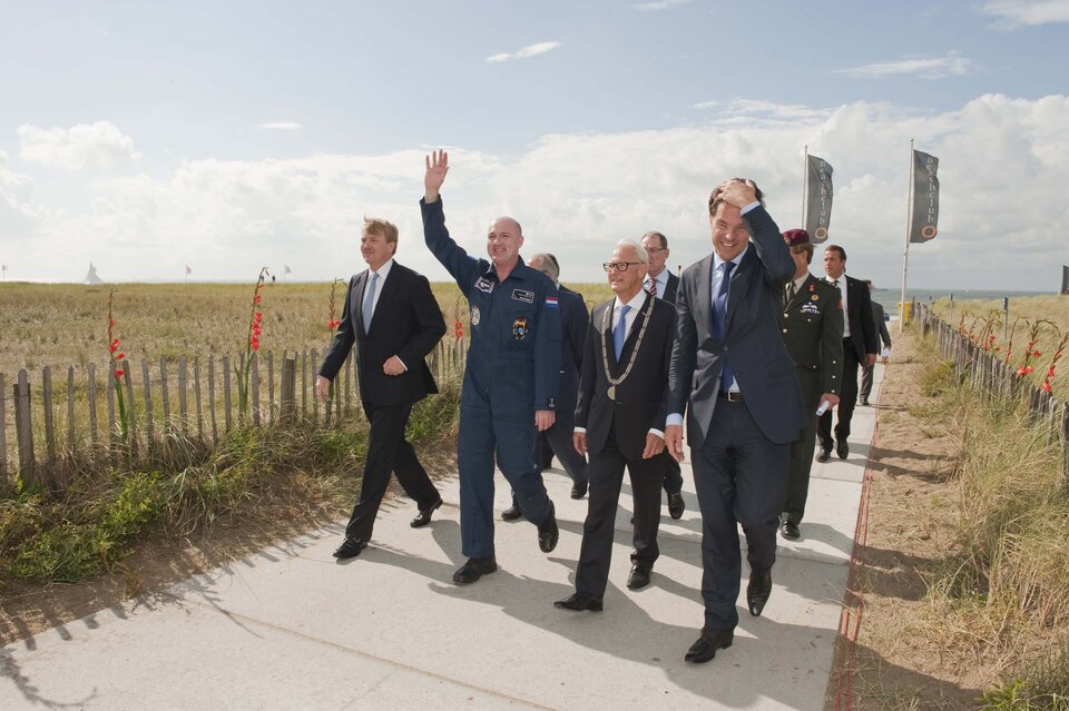 ESA astronaut André Kuipers lands in Noordwijk