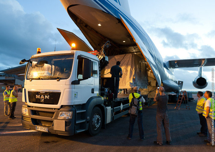 Galileo FM4 arrives in Kourou