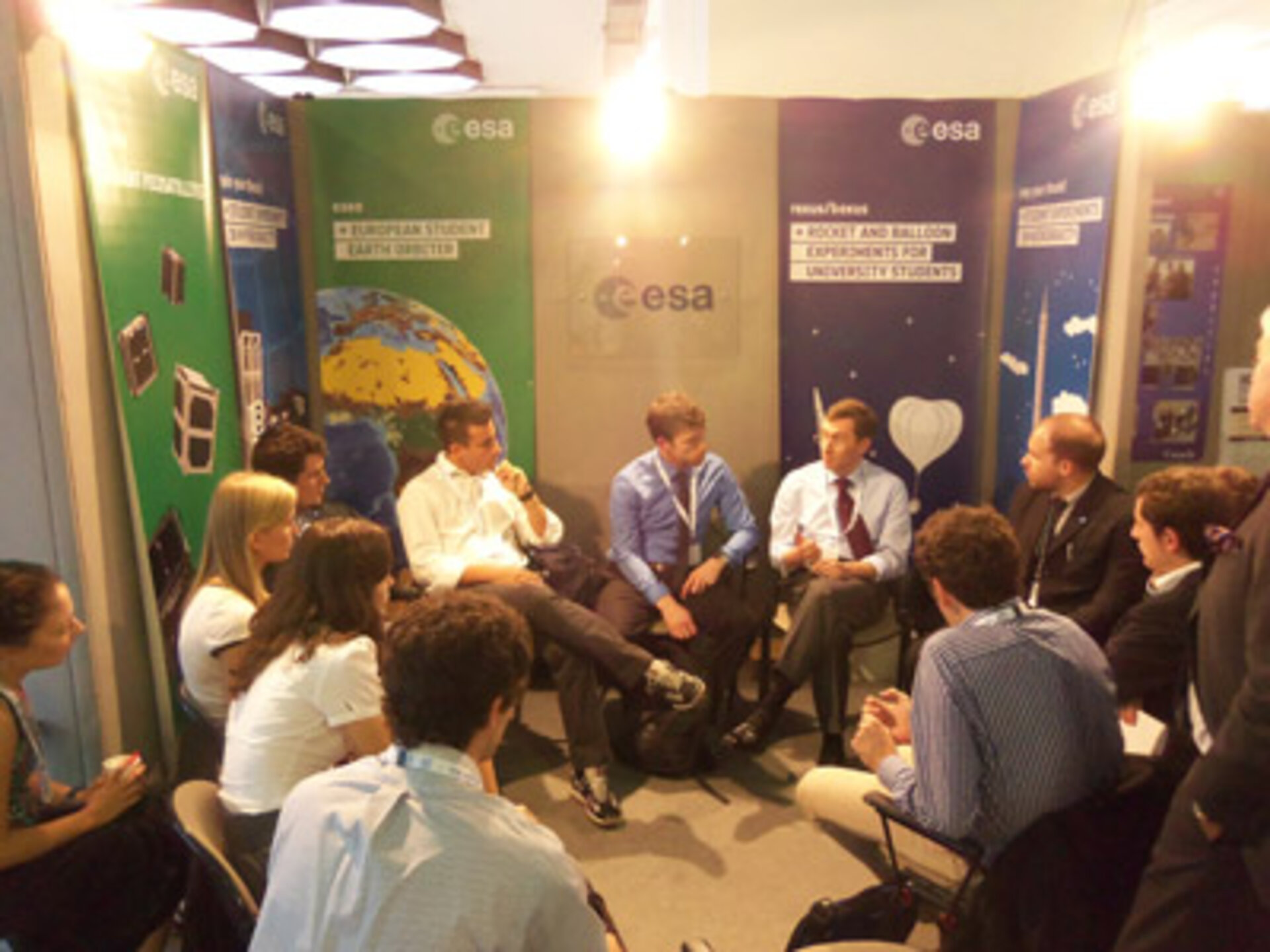 ESA-sponsored students meet the Head of ESA Policies Department