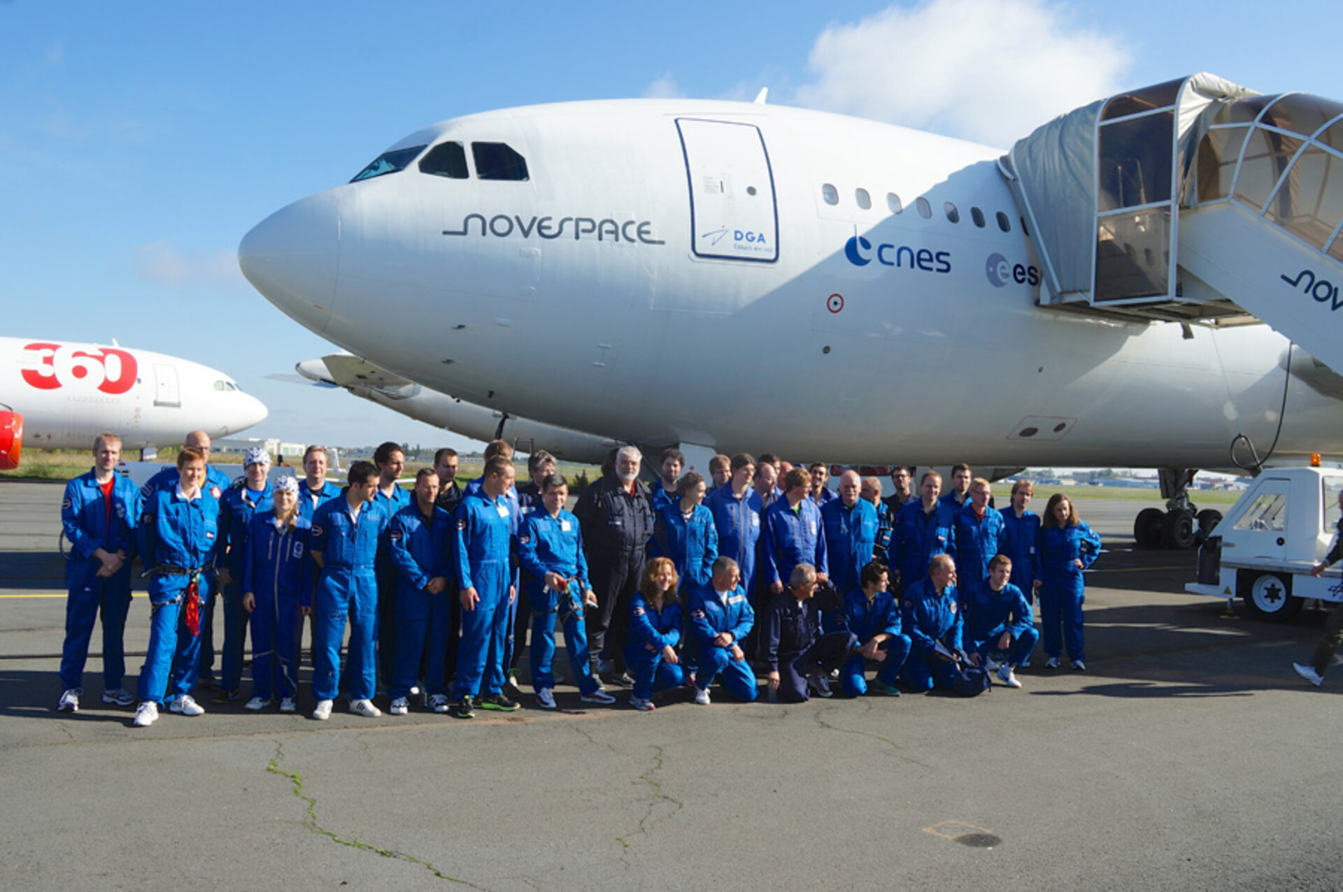 Fly Your Thesis group after flight