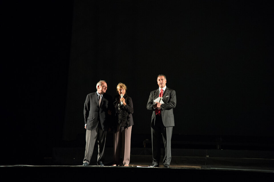 Memory award to Prof. L. Napolitano, opening ceremony