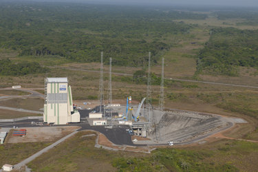 Soyuz VS03 transfer to launch zone