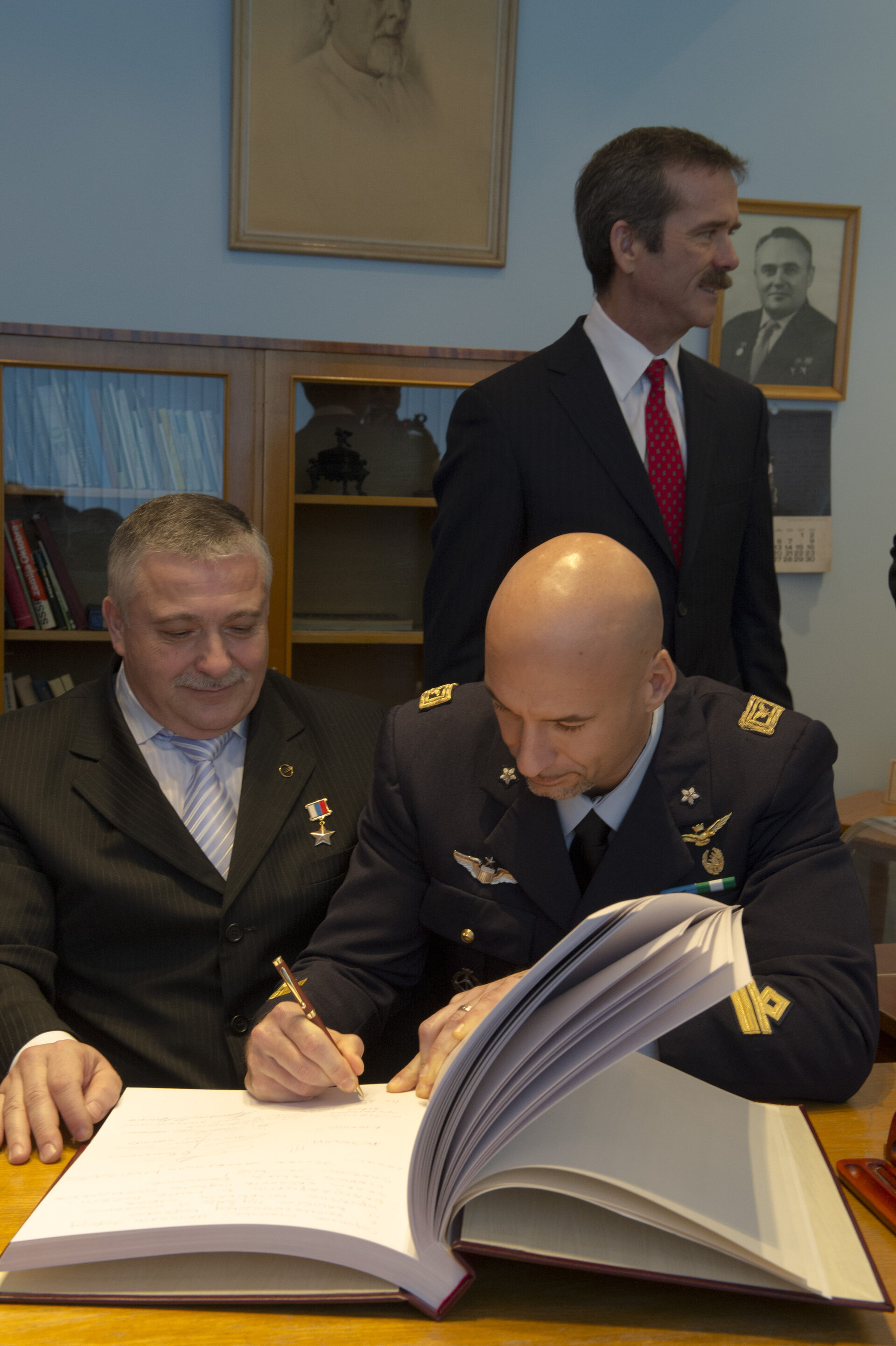 Fyodor and Luca backup crew of Soyuz TMA-07M