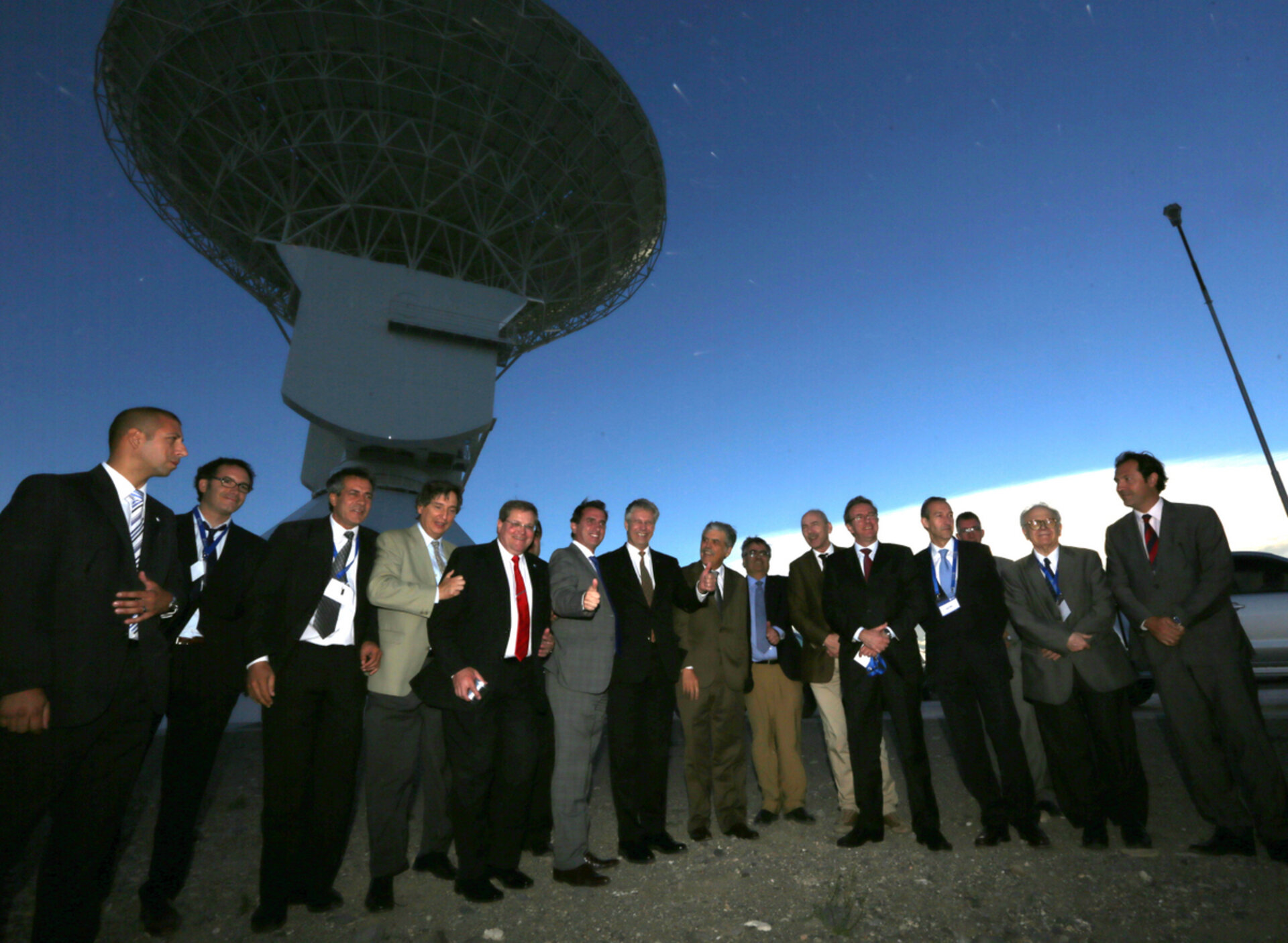 ESA and Argentinian guests gather for Malargüe inauguration