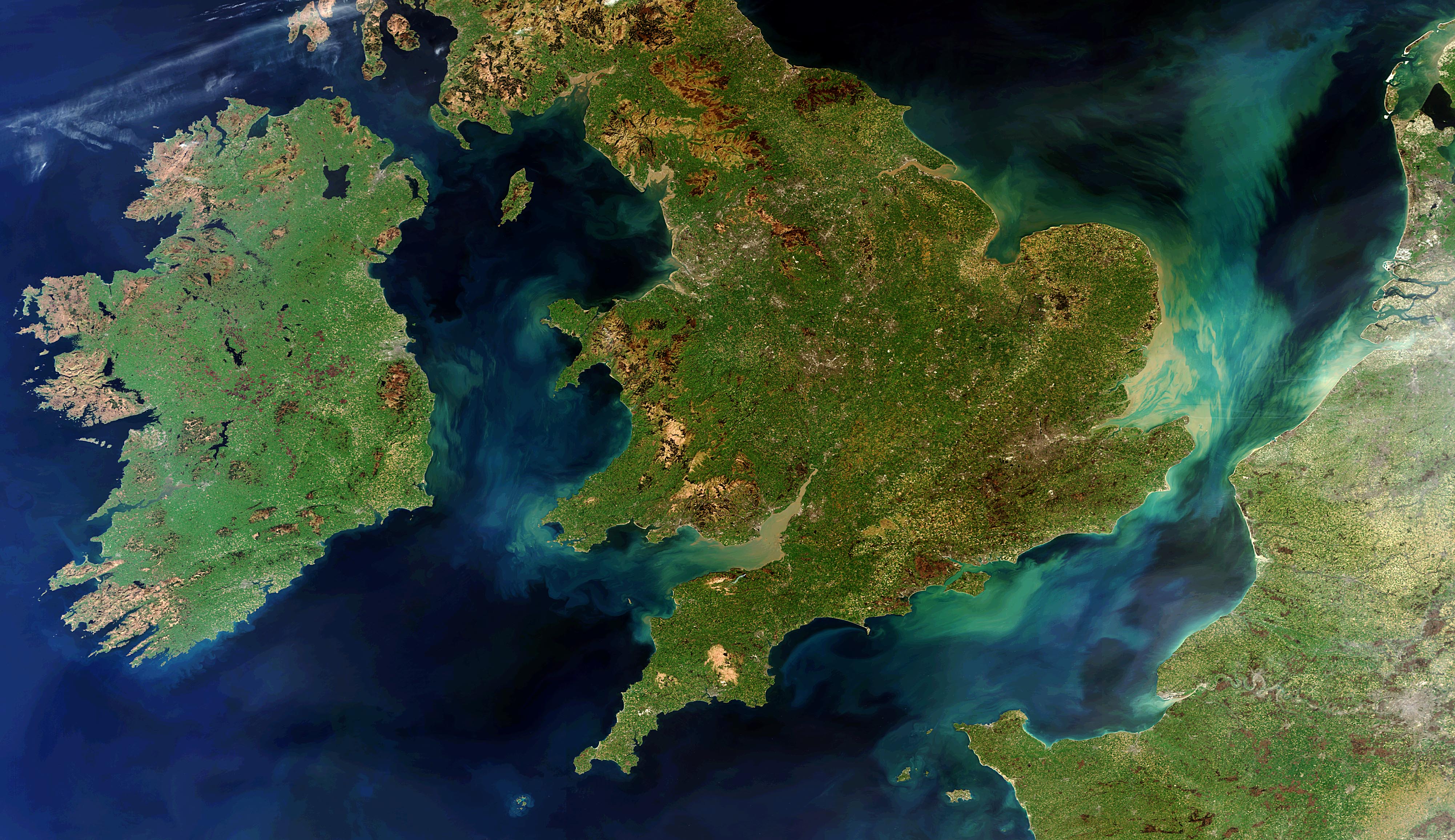 ESA - A rare cloud-free view of Ireland, Great Britain and northern France