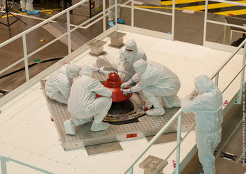 ATV-4 late-cargo loading at Kourou