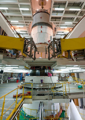 ATV-4 moved onto Ariane 5