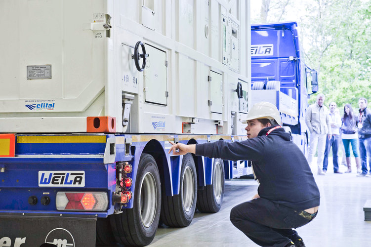 First Galileo FOC satellite arrives at ESTEC for space testing