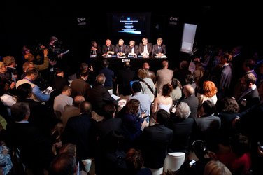 Press Conference, Le Bourget 2011