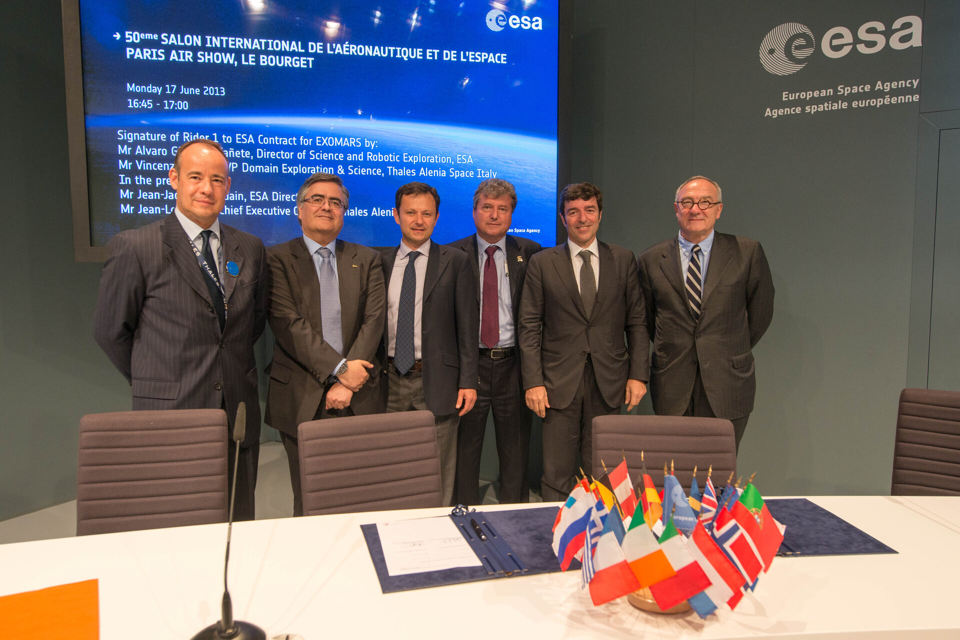 Signature of Rider 1 to ESA Contract for Exomars 