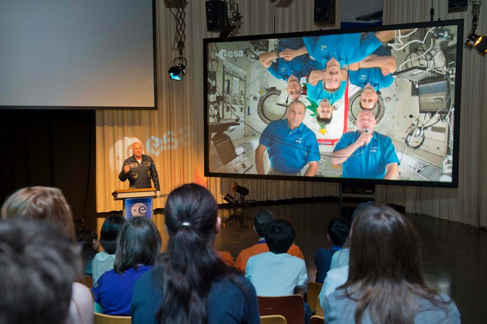 André Kuipers explains life and work in space
