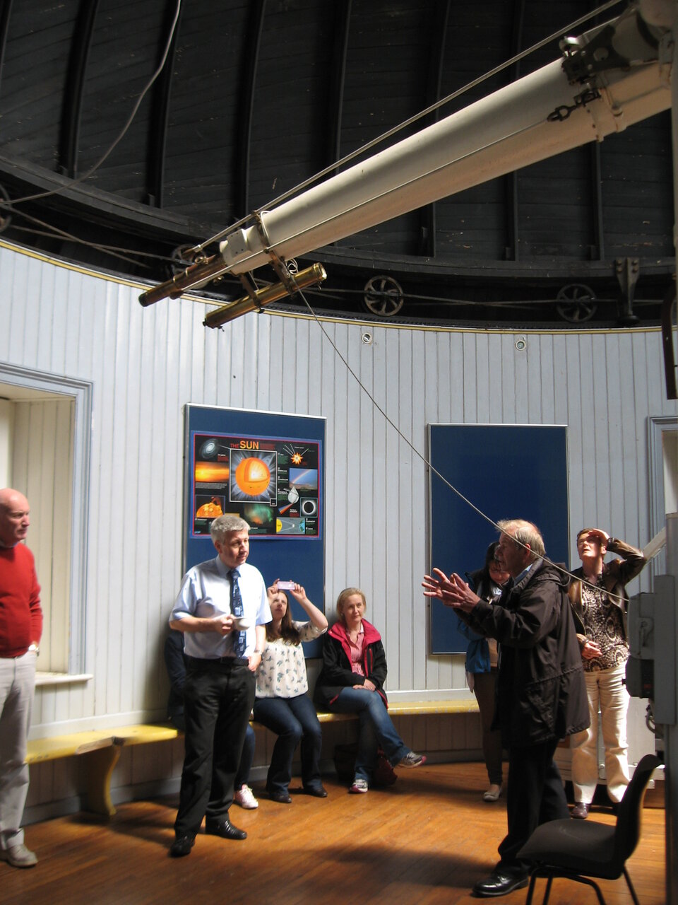 Teachers participating in an astronomy lecture