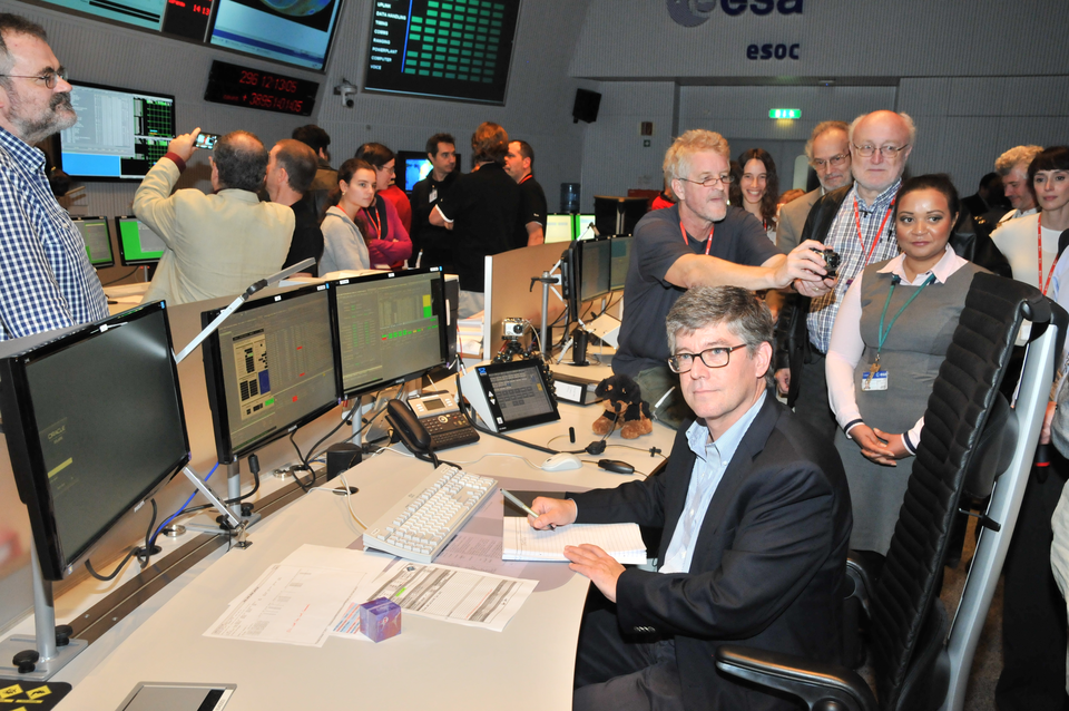 Poslední povel k observatoři Planck poslal ze střediska ESOC Jan Tauber 23. října 2013