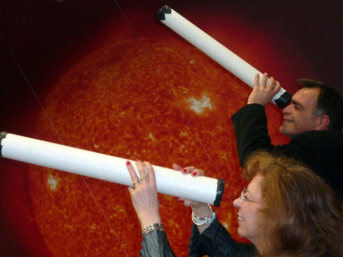 Teachers can use astronomy to teach sciences and maths