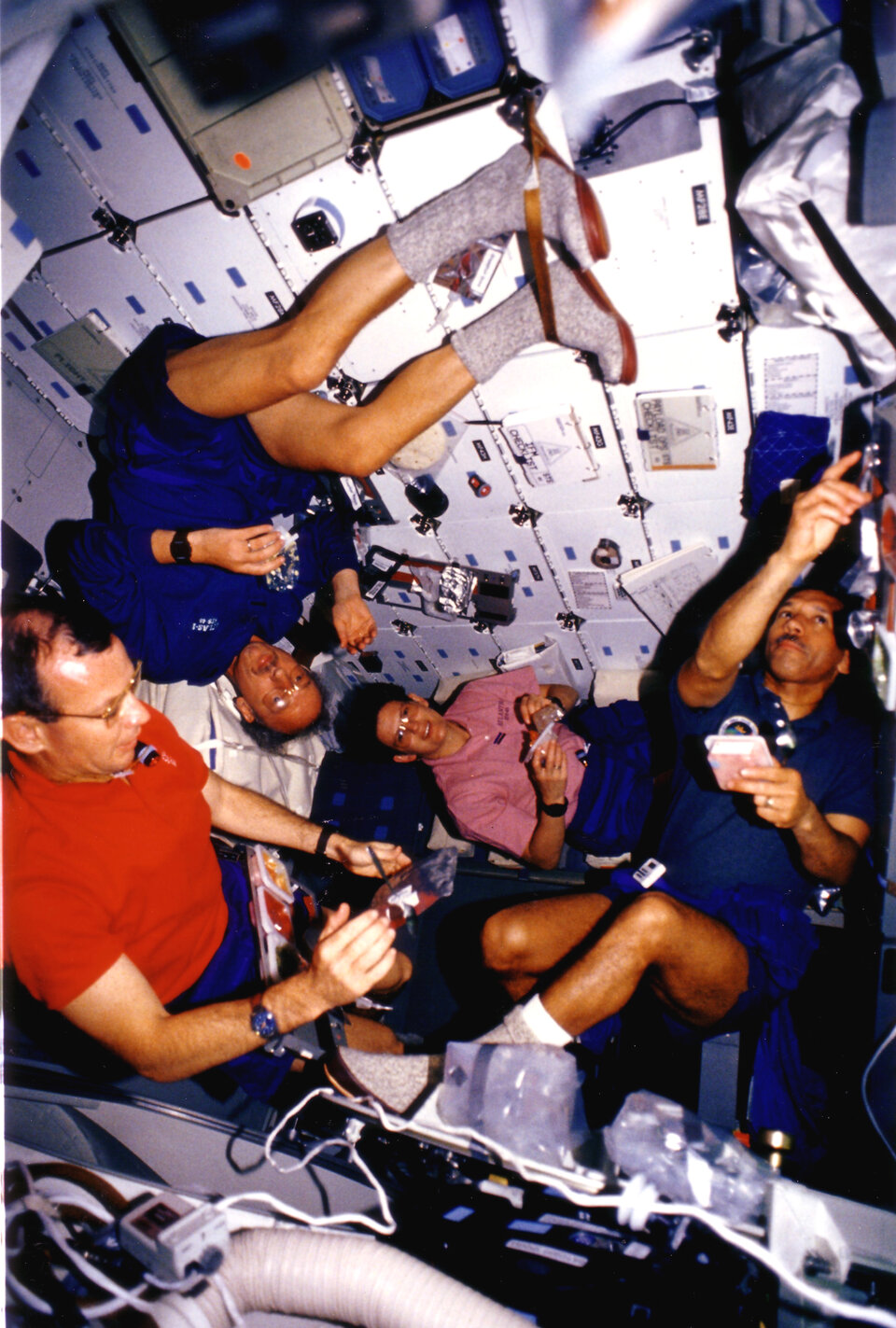Dirk Frimout tijdens zijn ruimtevlucht in 1992