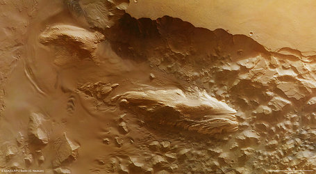 Juventae Chasma