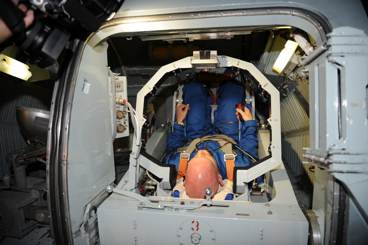 Alexander Gerst ready for a centrifuge training session