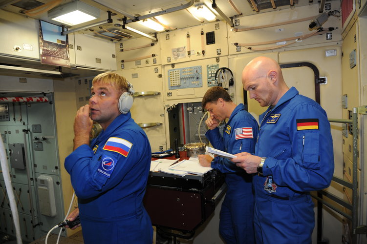 Expedition 40/41 prime crew during training