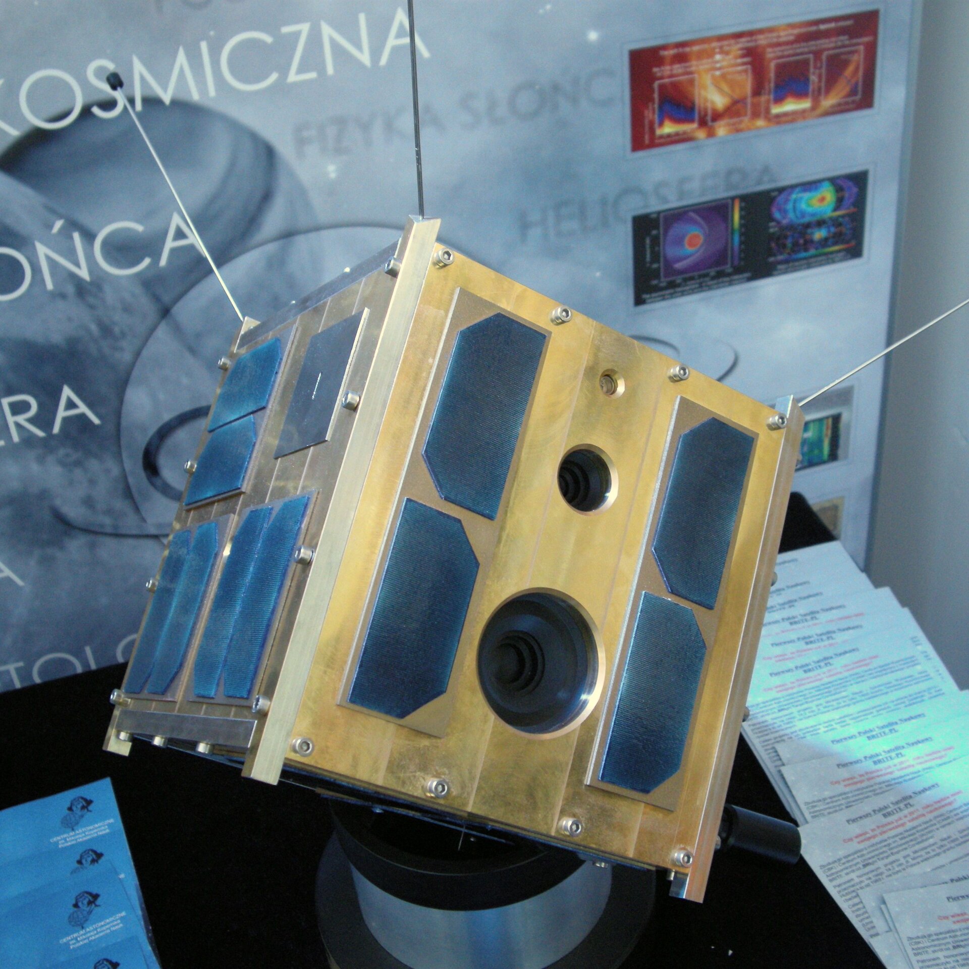 Model satelity BRITE-PL "Heweliusz"