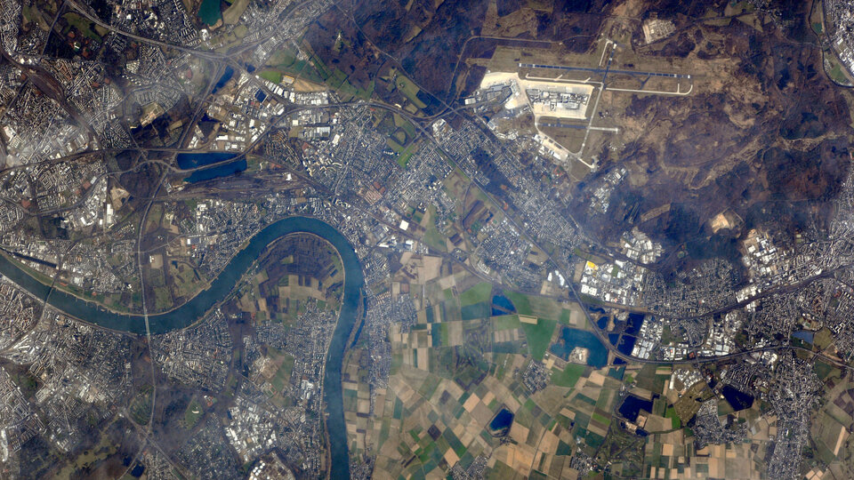 ESA’s astronaut centre seen from Space Station