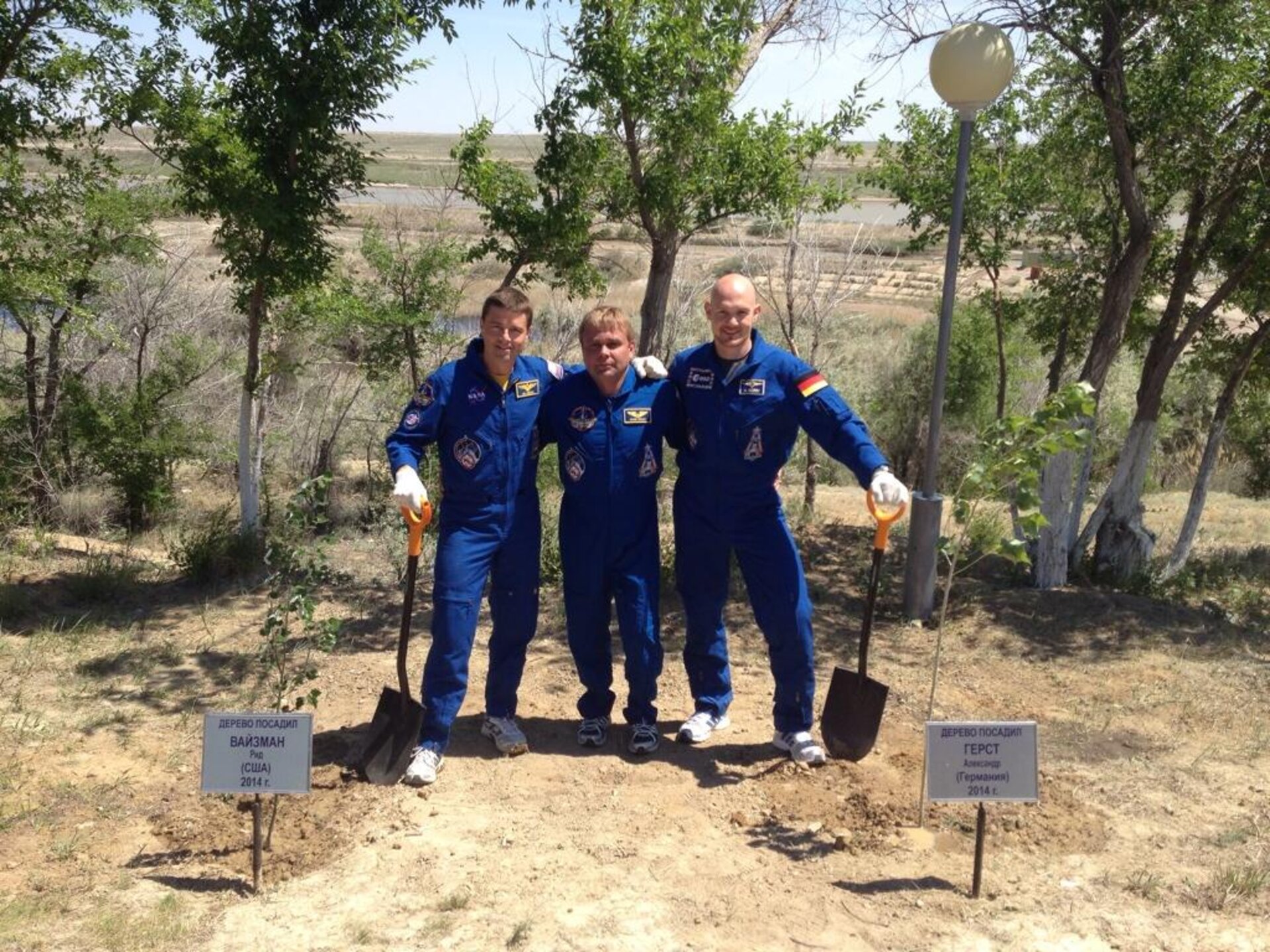 Expedition 40/41 tree planting