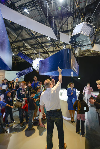 Gerhard Schwehm at the ‘Space for Earth’ pavilion at ILA