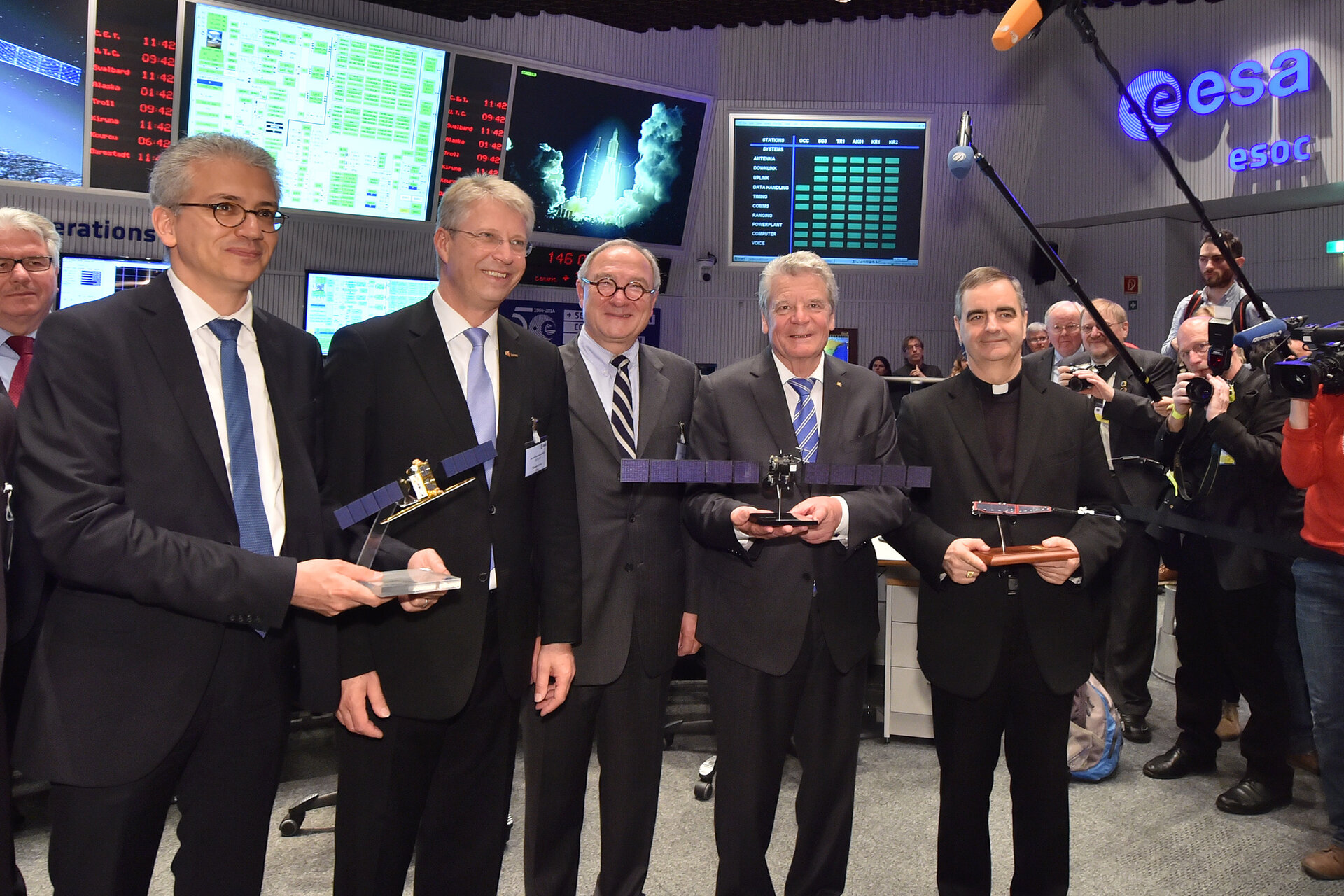 President Gauck in Main Control Room