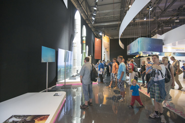 Public day at the ‘Space for Earth’ pavilion at ILA