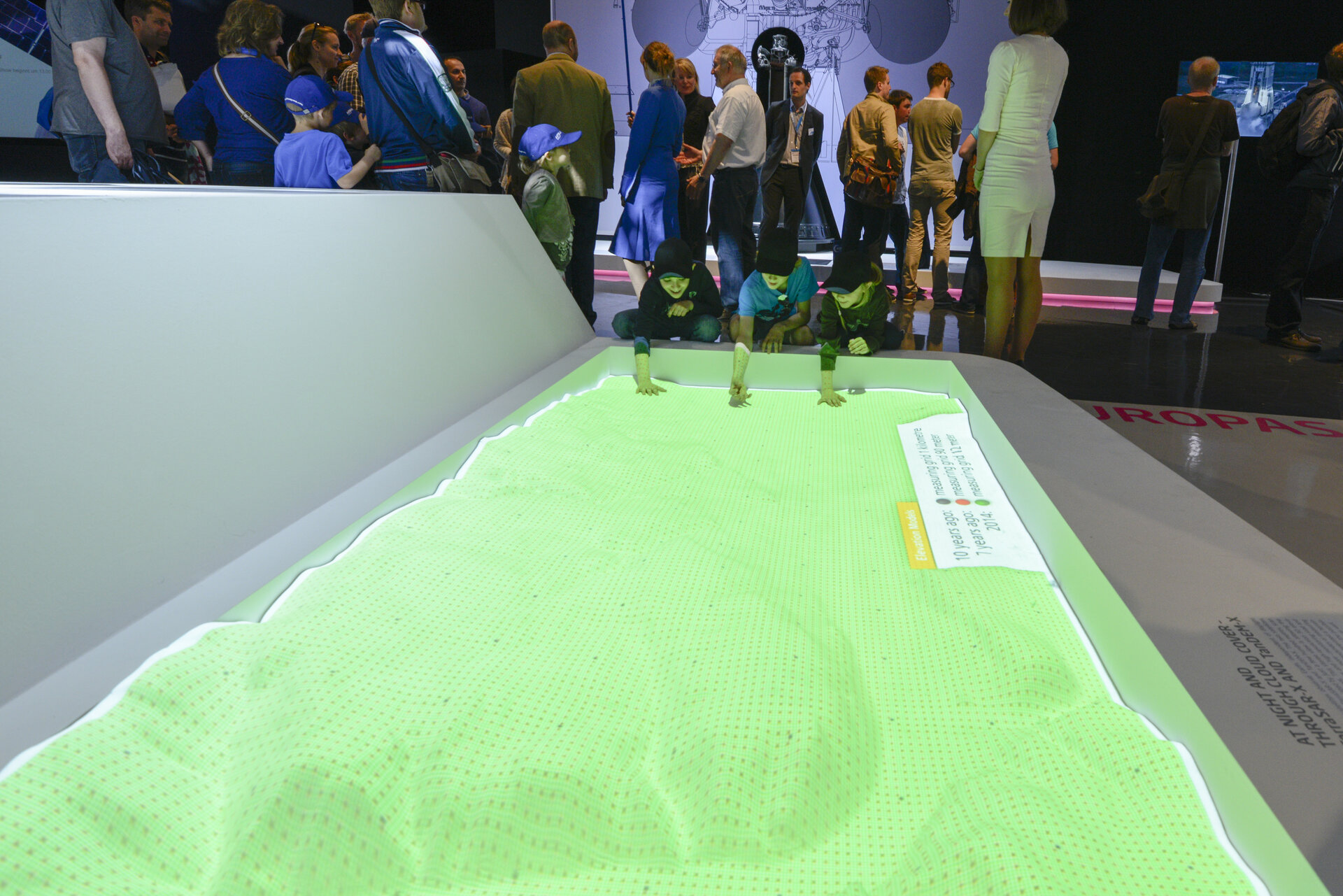 Public day at the ‘Space for Earth’ pavilion at ILA