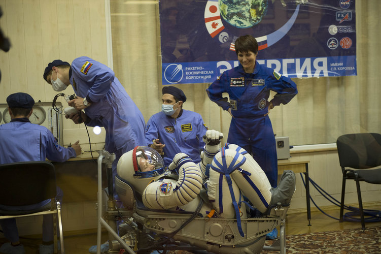 Sokol suit pressure testing