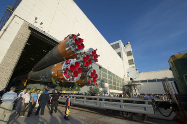 Soyuz TMA-13M spacecraft roll out 