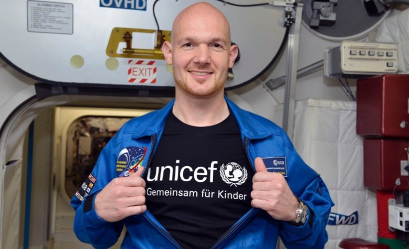 Alexander Gerst stellt UNICEF-JuniorBotschafter 2014 vor