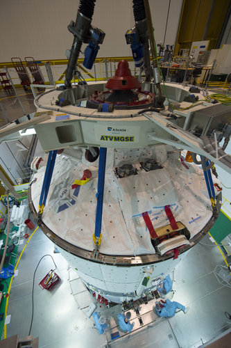 ATV-5 integrated on Ariane 5