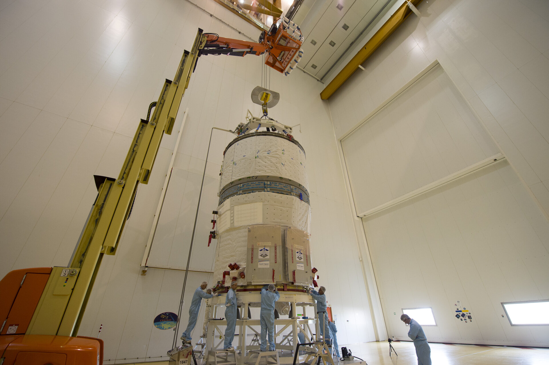 ATV-5 prepared for integration on the Ariane 5 launcher 