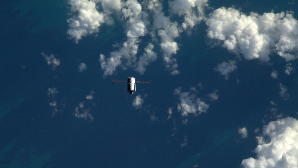 ATV-5 passes under ISS