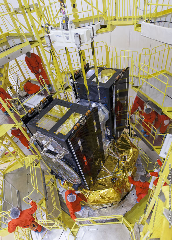 Galileo satellites fastened to upper stage