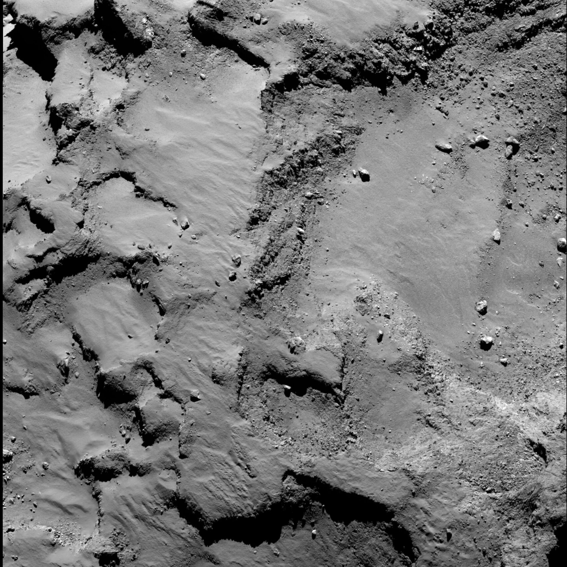 Philae’s primary landing site from 30 km (a)