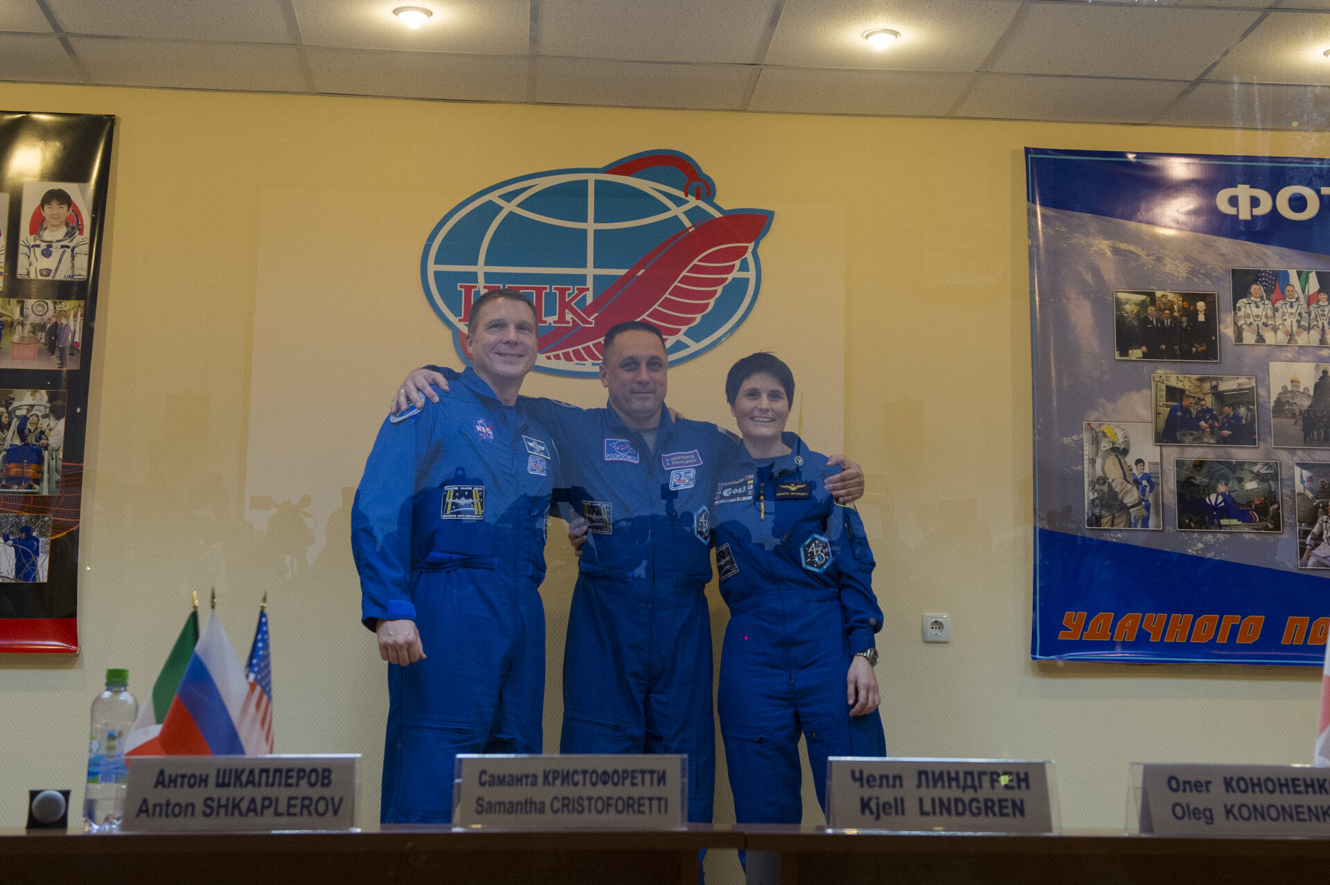 Expedition 42/43 prime crew members during press conference
