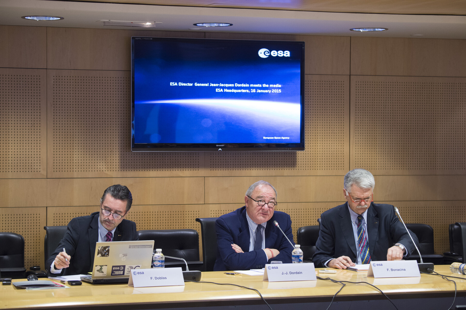 Jean-Jacques Dordain during the annual press briefing on 16 January 2015