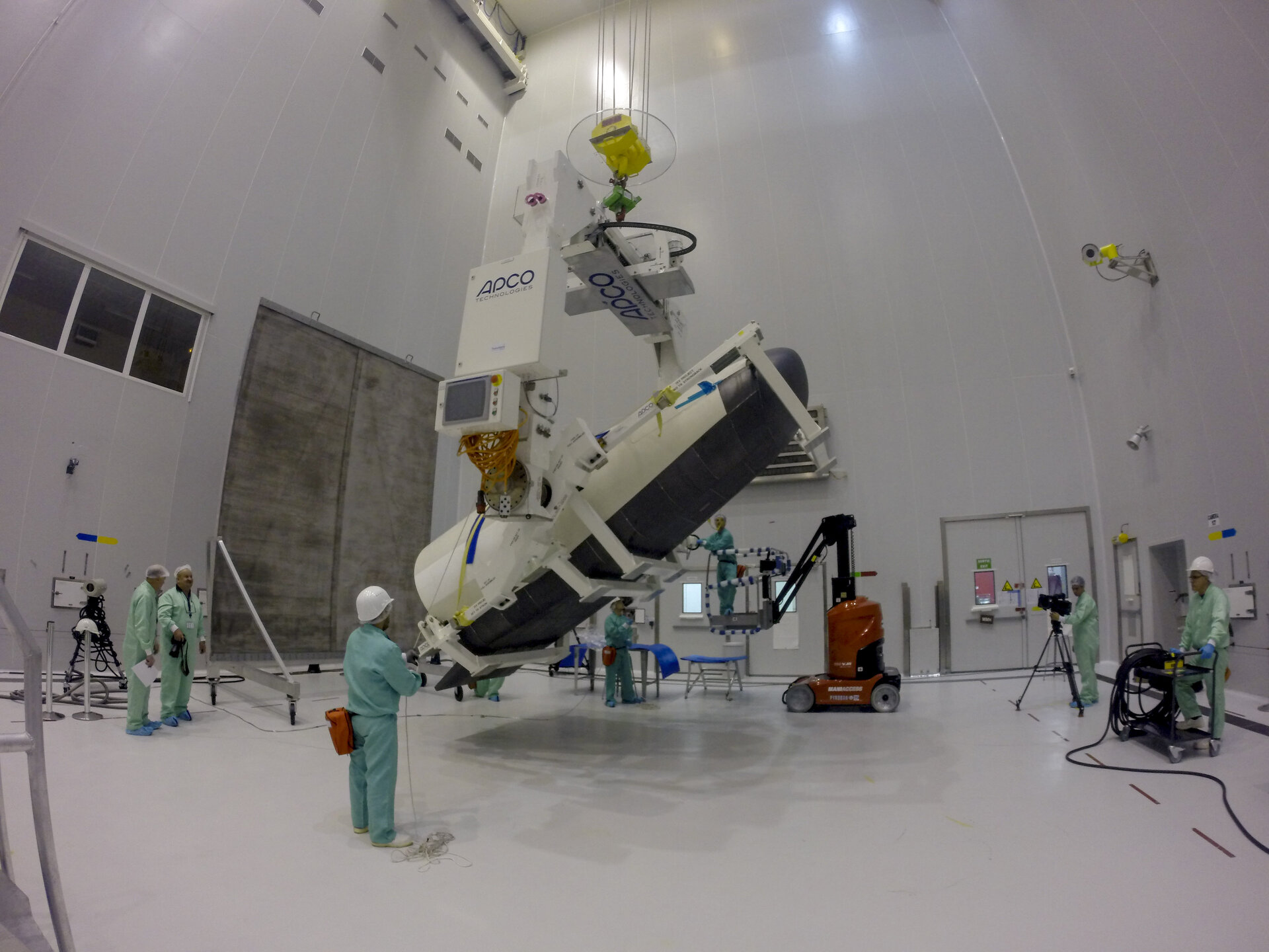 Preparing IXV for installation on its payload adapter