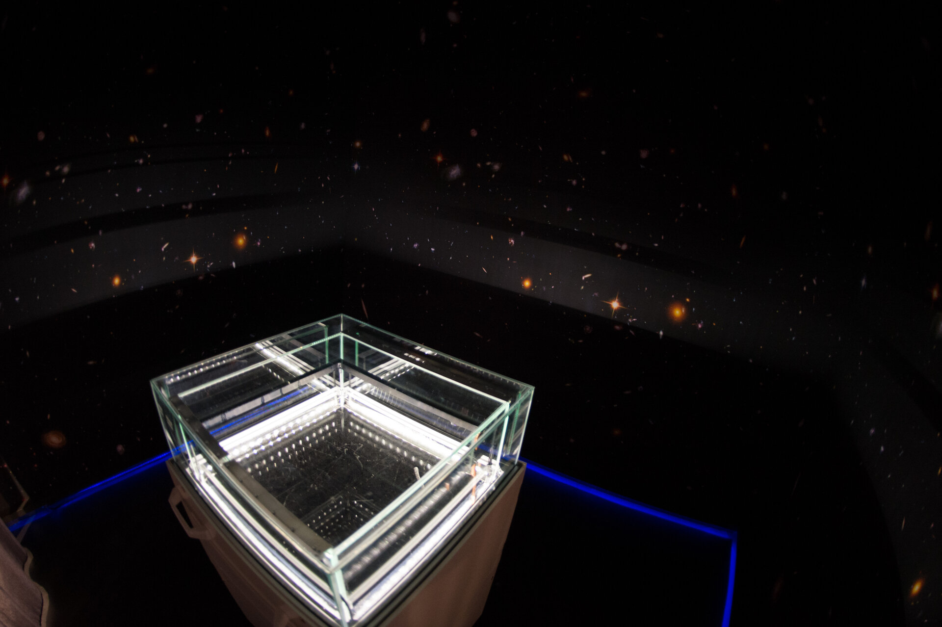 Cloud chamber at Le Bourget
