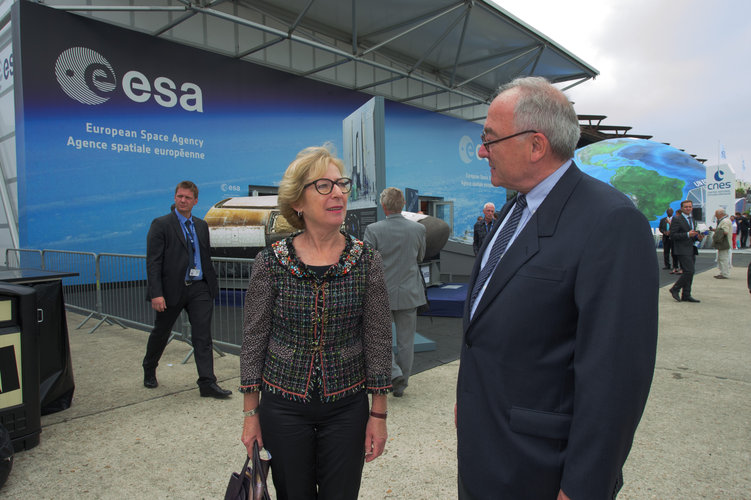 Jean-Jacques Dordain and Geneviève Fioraso