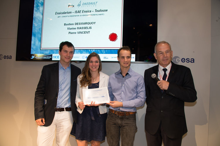 Prize-giving ceremony for the Student Aerospace Challenge