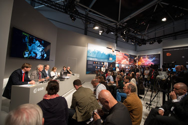 Rosetta briefing at the ESA Pavilion