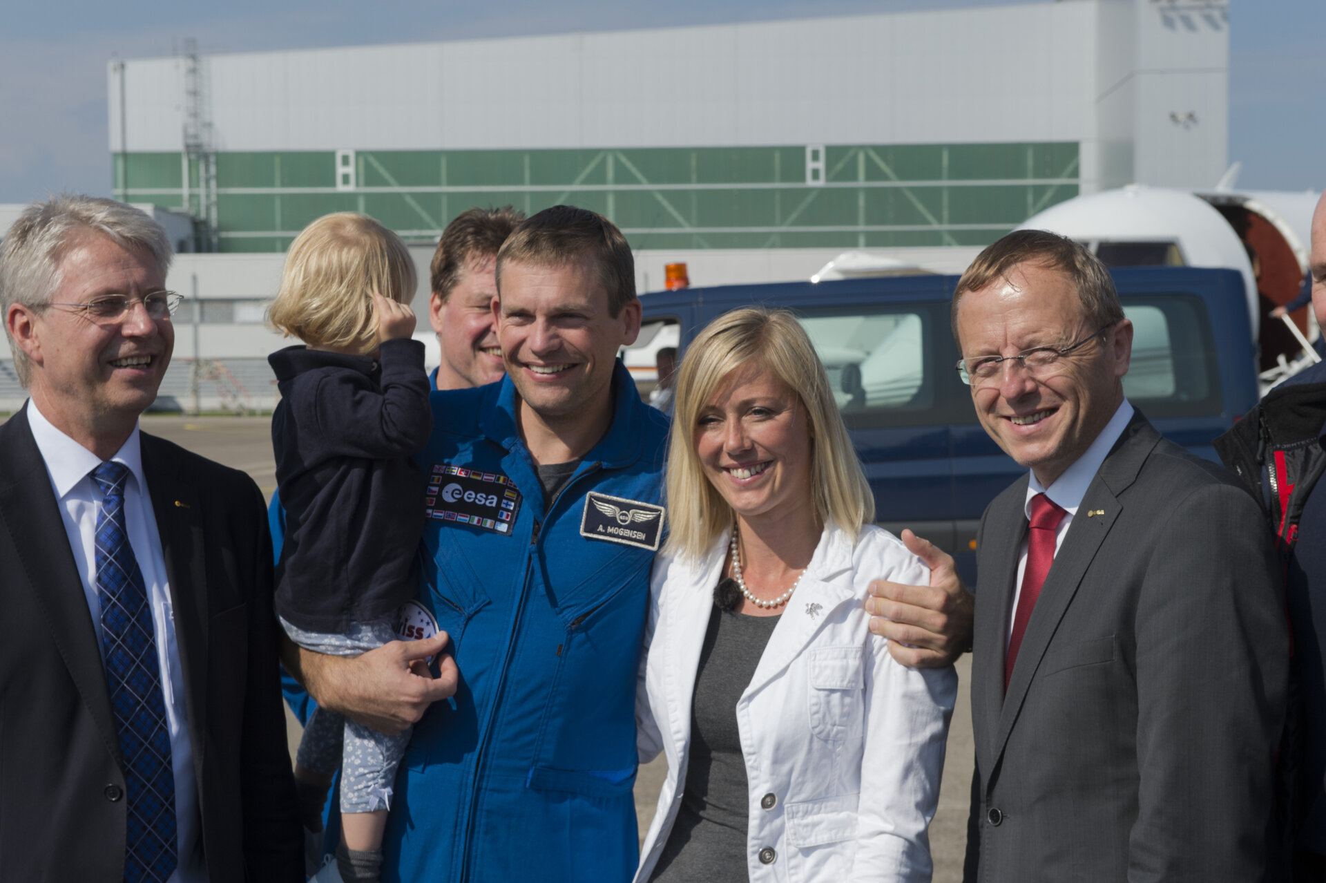 Andreas Mogensen being welcomed back
