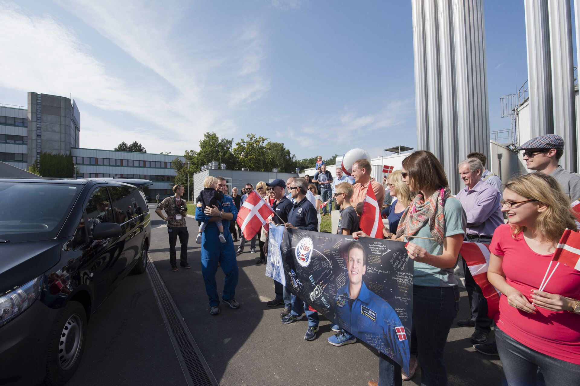 Andreas Mogensen being welcomed back