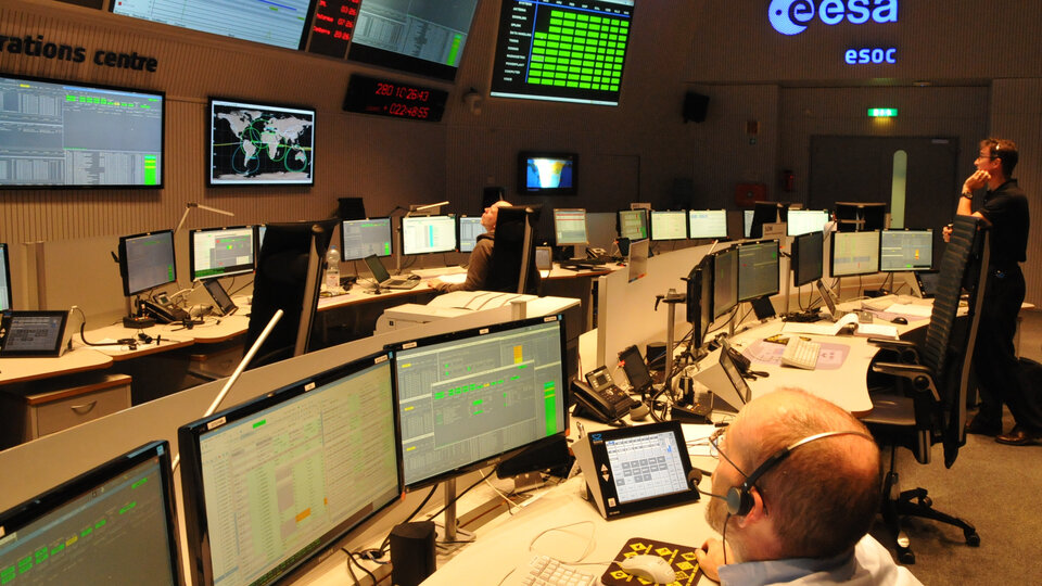 LISA Pathfinder mission team in training