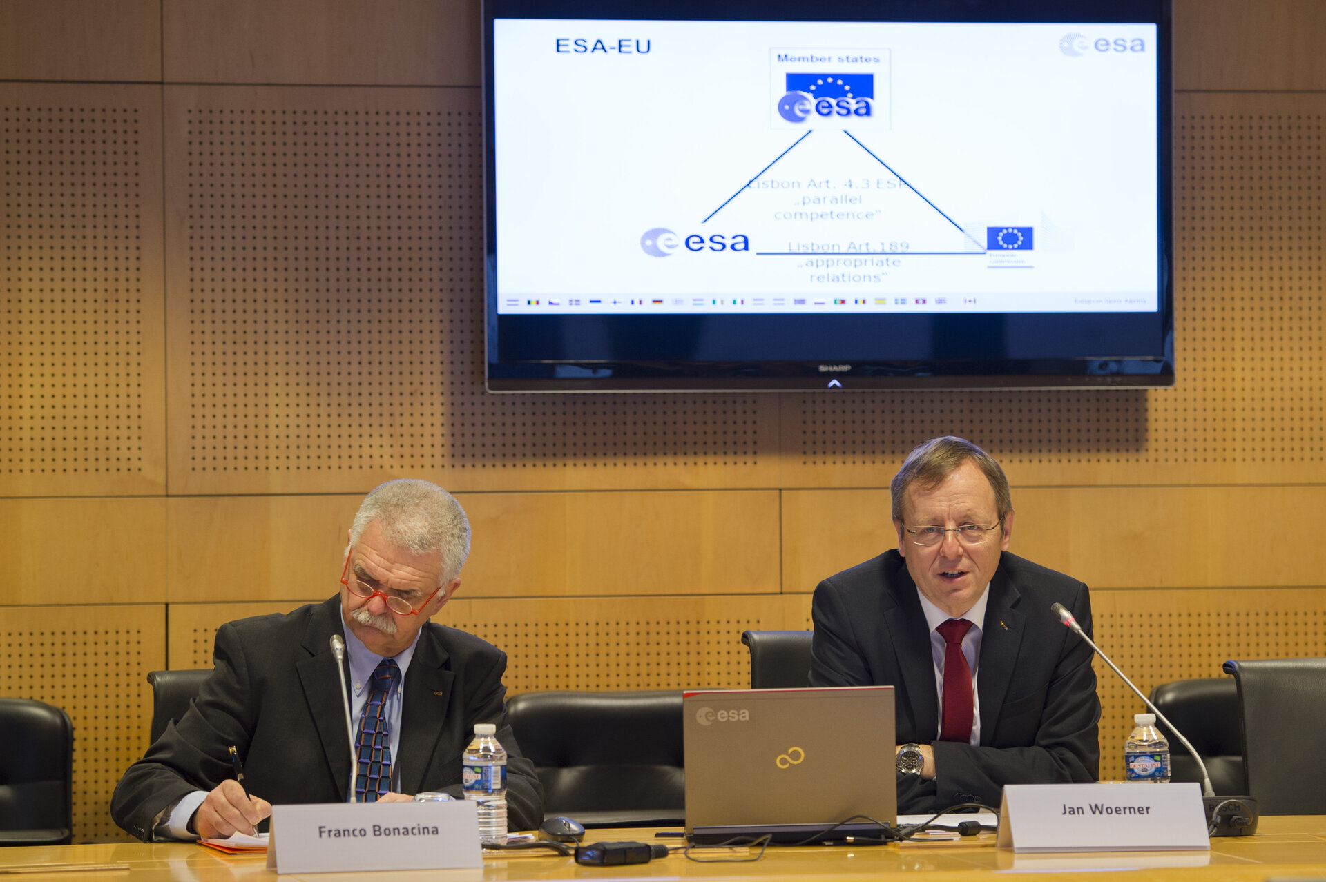 Jan Wörner and Franco Bonacina during the annual press briefing